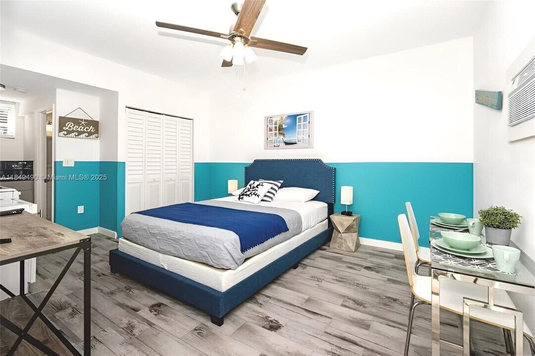 1626 Fletcher St in Hollywood, FL - Building Photo