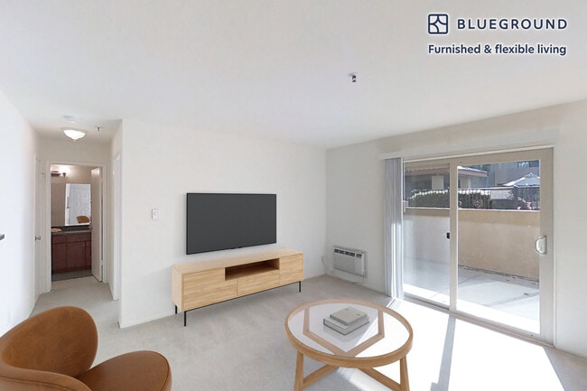 1600 Villa St in Mountain View, CA - Foto de edificio - Building Photo