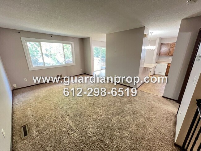 10350 Lever St NE-Unit -10352 in Circle Pines, MN - Building Photo - Building Photo