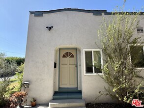 5015 Edgewood Pl in Los Angeles, CA - Building Photo - Building Photo