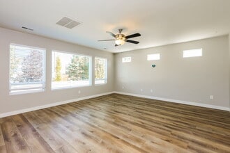 3448 W Oak Crest Dr in Lehi, UT - Building Photo - Building Photo