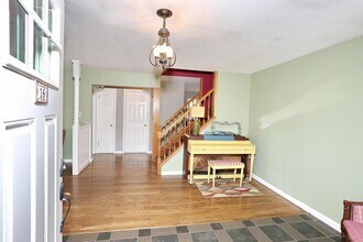 16 Gerke Ave in New City, NY - Building Photo - Building Photo