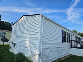 71 Lynnwood Cir in Clarksville, TN - Foto de edificio - Building Photo