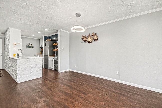 property at 307 Yacht Club Ln