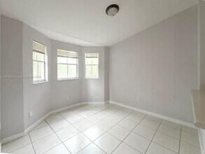 1543 SE 25th St in Homestead, FL - Building Photo - Building Photo