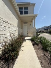 2200 Grenache Dr in Pflugerville, TX - Building Photo - Building Photo