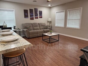 9921 Pulaski Pike in Toney, AL - Foto de edificio - Building Photo