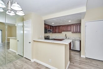 22729 Lakeway Dr, Unit 386 in Diamond Bar, CA - Building Photo - Building Photo