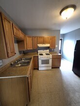 9611 Winkler Dr in St. Louis, MO - Building Photo - Building Photo