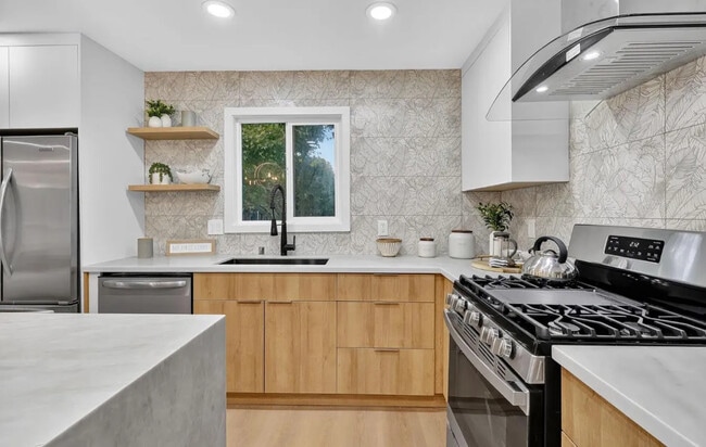 5003 Valdez Ave in Riverside, CA - Building Photo - Building Photo