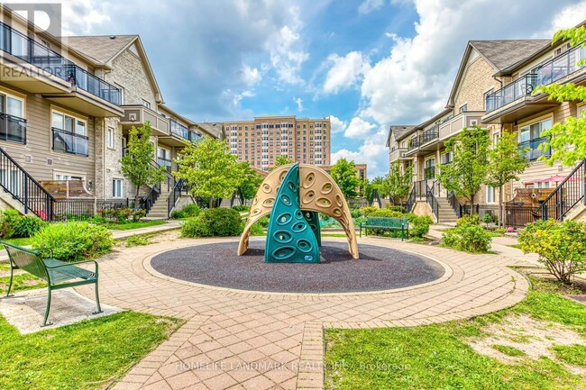 2891-2891 Rio Ct in Mississauga, ON - Building Photo - Building Photo