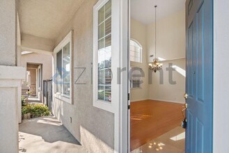 709 Buriat St in San Leandro, CA - Building Photo - Building Photo