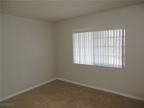 1328 SE 8th Ave in Cape Coral, FL - Building Photo - Building Photo