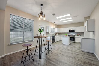 5115 Cherrywood Ct in League City, TX - Foto de edificio - Building Photo