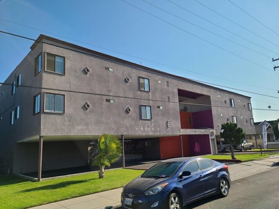 1225 W. 166th St. in Gardena, CA - Building Photo