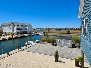 1825 Boat Point Dr in Point Pleasant, NJ - Building Photo - Building Photo