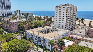 123 California Ave in Santa Monica, CA - Foto de edificio - Building Photo