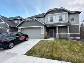 3139 NE Marea Dr in Bend, OR - Building Photo