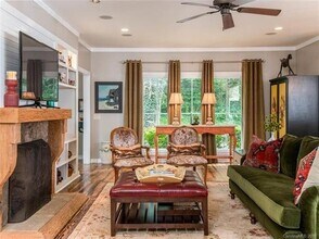 218 Westover Dr in Asheville, NC - Building Photo - Building Photo