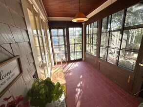 608 Ackerman Ave in Syracuse, NY - Foto de edificio - Building Photo