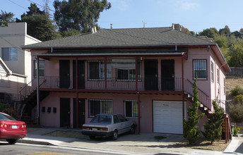 8600 Macarthur Blvd in Oakland, CA - Building Photo - Building Photo