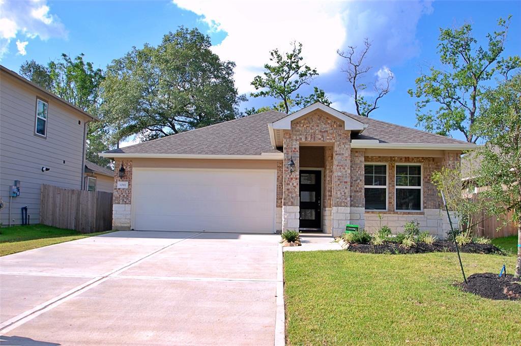 12900 S Winding Pines in Tomball, TX - Building Photo