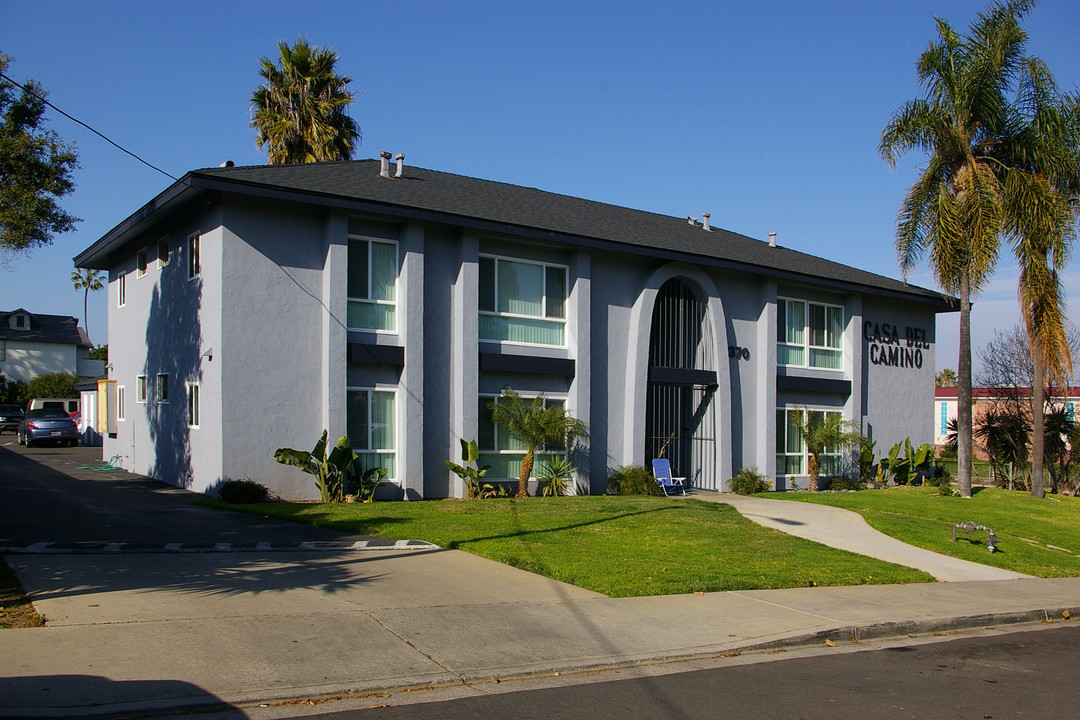 Casa Del Camino in Carlsbad, CA - Building Photo