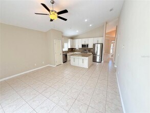 2055 Victoria Falls Dr in Orlando, FL - Building Photo - Building Photo