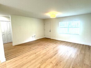 1332 SE Sanchez Ave, Unit 1334 in Ocala, FL - Foto de edificio - Building Photo