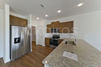 6113 Taramore Ln NW in Huntsville, AL - Foto de edificio - Building Photo