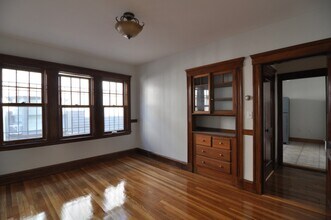 202 Calumet St, Unit 2 in Boston, MA - Building Photo - Building Photo