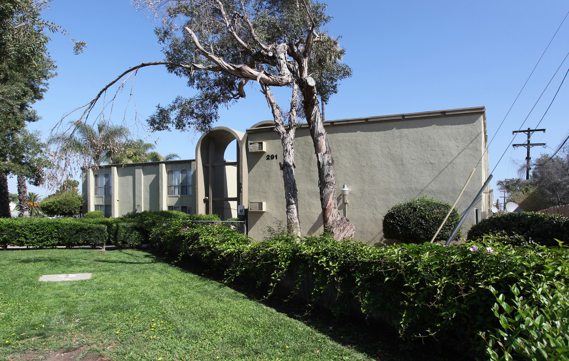 Evergreen Gardens in El Cajon, CA - Building Photo