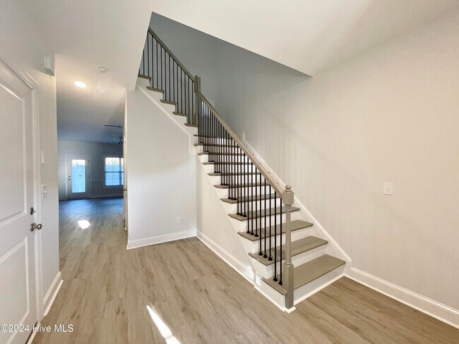 2005 Newbury Wy in Greenville, NC - Building Photo - Building Photo