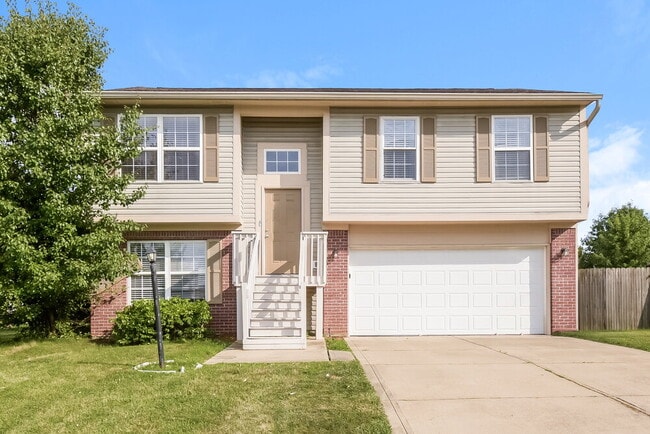 property at 2021 Twin Leaf Ct