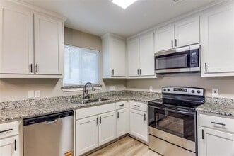 3205 Loving Ave in Fort Worth, TX - Building Photo - Building Photo