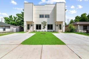 5105 Malmedy Rd in Houston, TX - Building Photo