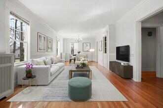 20 Donizetti St in Wellesley, MA - Building Photo - Building Photo