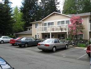 Brandenwood in Bellevue, WA - Foto de edificio - Building Photo