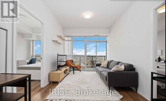 68 Abell St in Toronto, ON - Building Photo