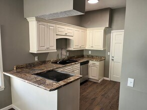 1003 W 5th St in Corbin, KY - Building Photo - Building Photo