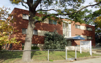 Federal View Apartments in Denver, CO - Foto de edificio - Building Photo