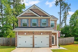 154 Stephens Mill Dr in Dallas, GA - Building Photo