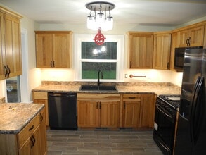 407 Military Tpke, Unit 407 B in Plattsburgh, NY - Building Photo - Building Photo