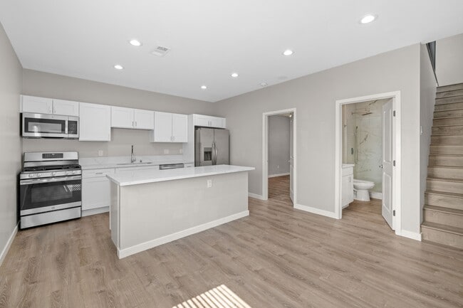 6240 Pontiac St in San Diego, CA - Building Photo - Building Photo