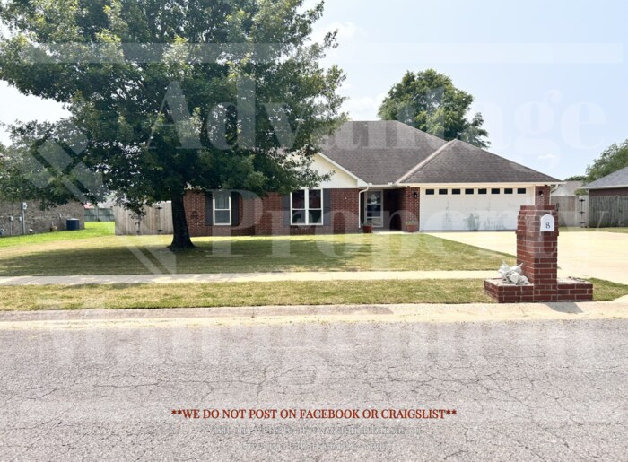 8 Mockingbird Dr in Vilonia, AR - Building Photo