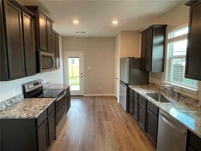 200 Capital Hl Vw in Liberty Hill, TX - Building Photo - Building Photo