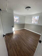 1435 W 19th St in Lawrence, KS - Foto de edificio - Building Photo