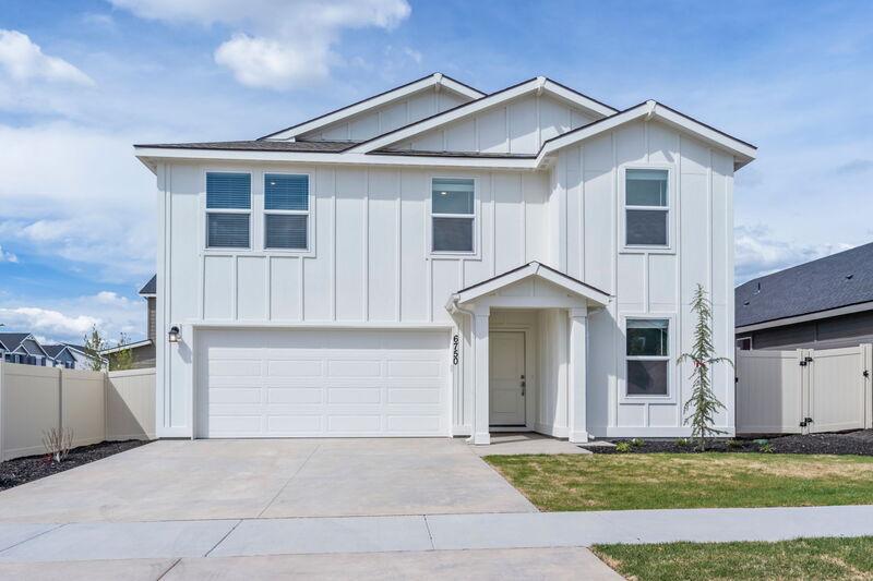 6750 W Yoke St in Meridian, ID - Foto de edificio