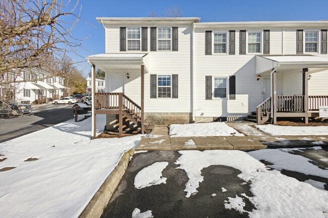 property at 2023 Weaver Pike