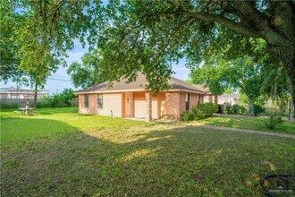 2702 Blue Jay St in Weslaco, TX - Building Photo - Building Photo